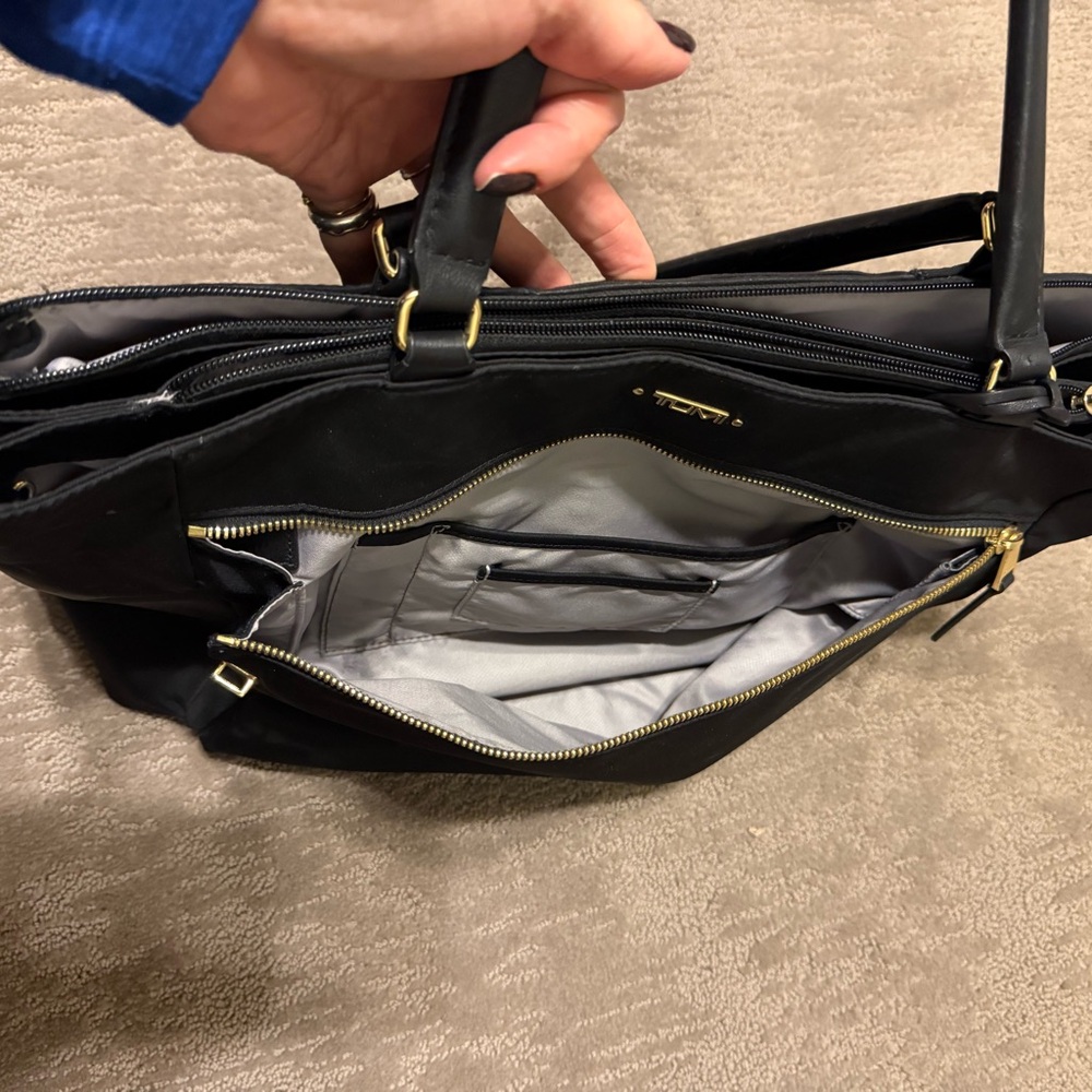 tumi womens laptop bag